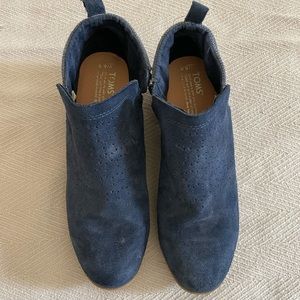 Toms short boot. Size 8.5